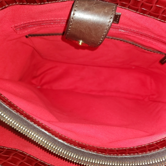 SOLD Dooney & Bourke Red Brick Woven Handbag - Picture 9 of 11